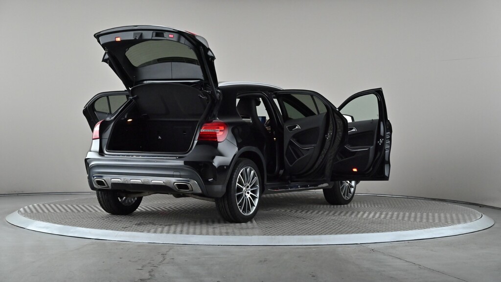 Mercedes-Benz GLA Class 180 Amg Line Edition Grey #12