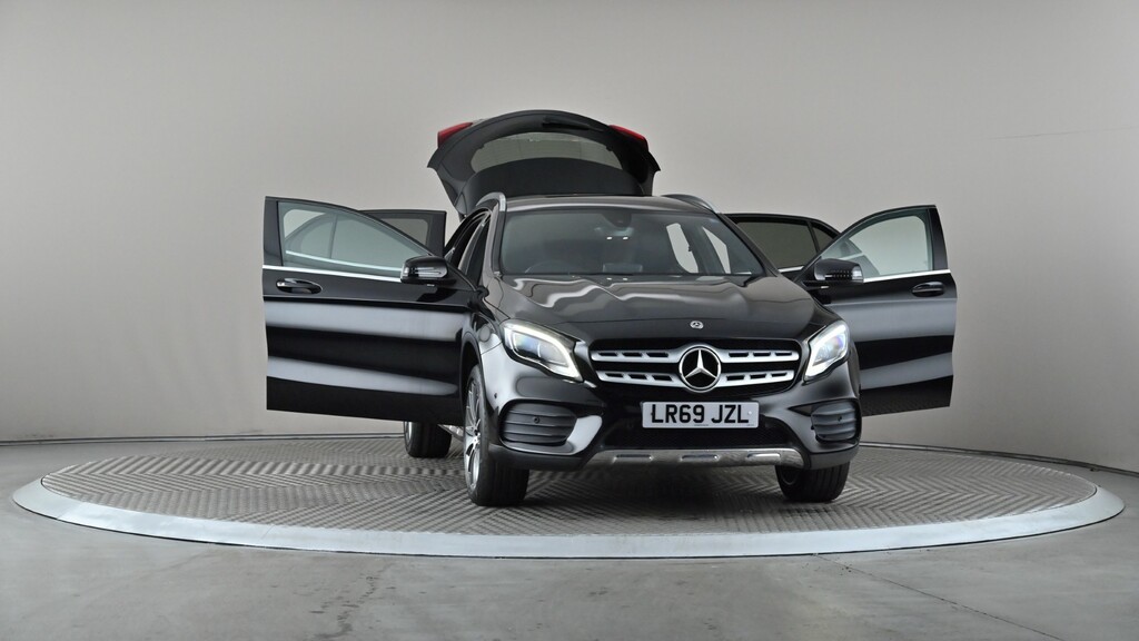 Mercedes-Benz GLA Class 180 Amg Line Edition Grey #8