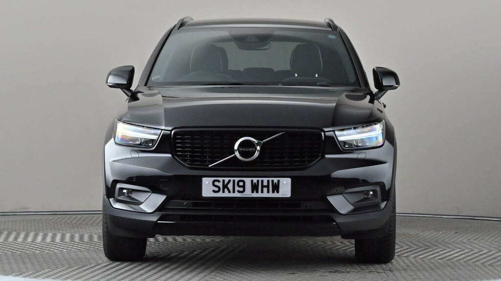 Volvo XC40 1.5 T3 R Design Black #2