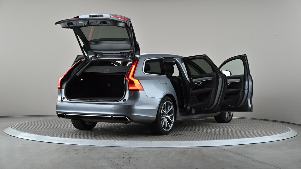 Volvo V90 T4 Momentum Plus Leather Upholstery, Rear Ca Black #12