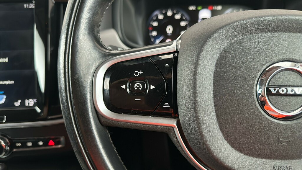 Volvo V90 T4 Momentum Plus Leather Upholstery, Rear Ca Black #27