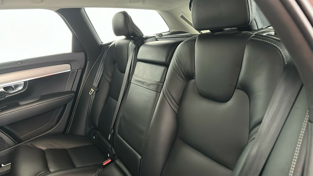 Volvo V90 T4 Momentum Plus Leather Upholstery, Rear Ca Black #18
