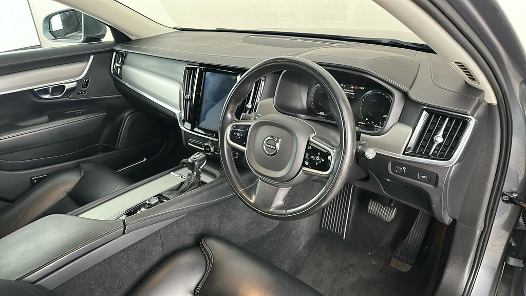 Volvo V90 T4 Momentum Plus Leather Upholstery, Rear Ca Black #29