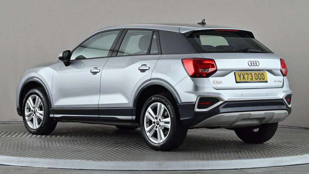 Audi Q2 35 Tfsi Sport Silver #4