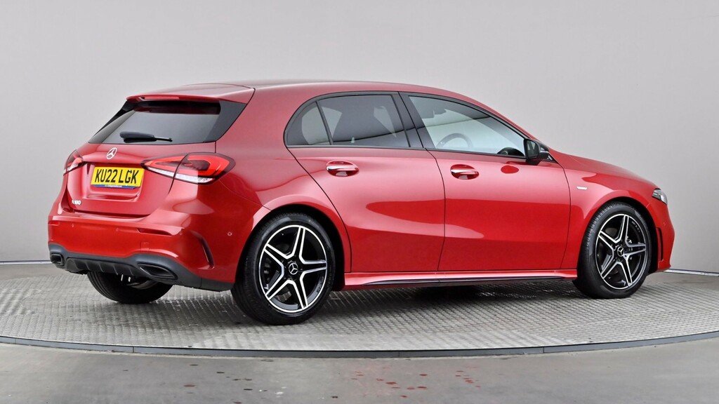 Mercedes-Benz A Class A180 Amg Line Premium Edition Red #6