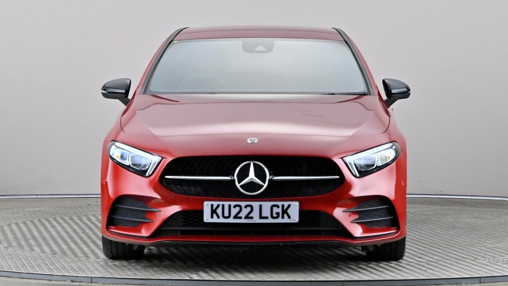 Mercedes-Benz A Class A180 Amg Line Premium Edition Red #2