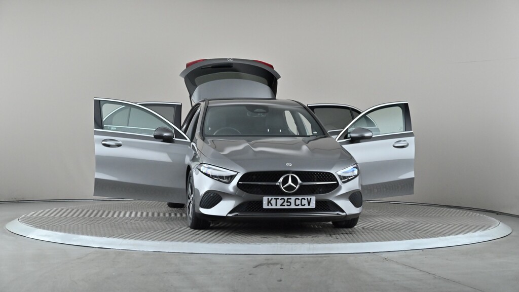 Mercedes-Benz A Class A 180 Compact Saloon Rhd Black #8