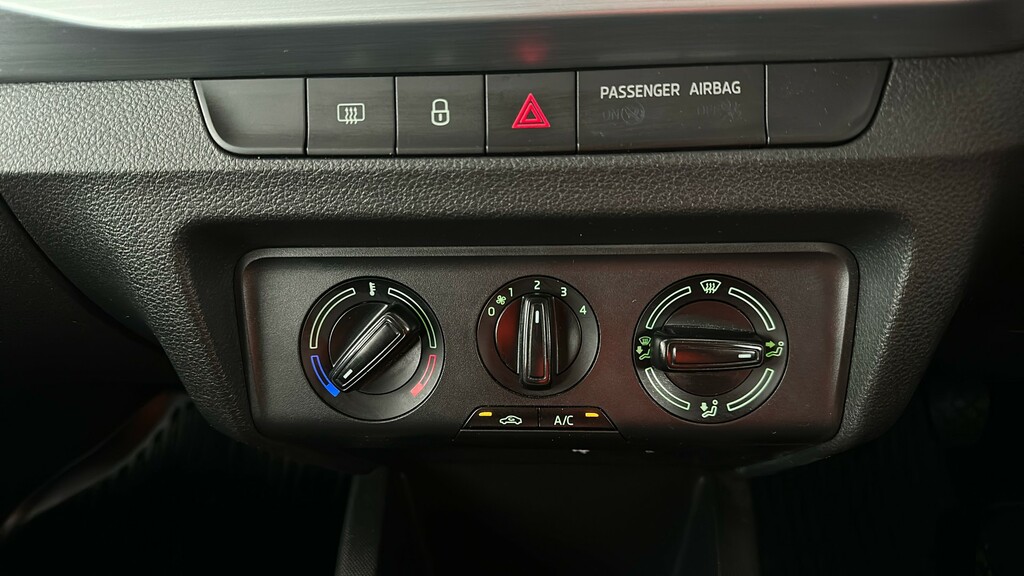Skoda Fabia Colour Edition Tsi White #25