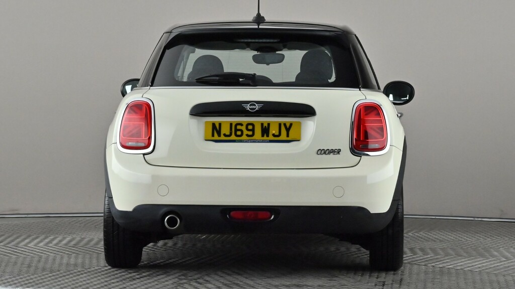 Mini Hatch 1.5 Classic II Nav 17In Alloys Privacy Gl White #5