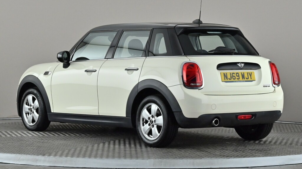 Mini Hatch 1.5 Classic II Nav 17In Alloys Privacy Gl White #4