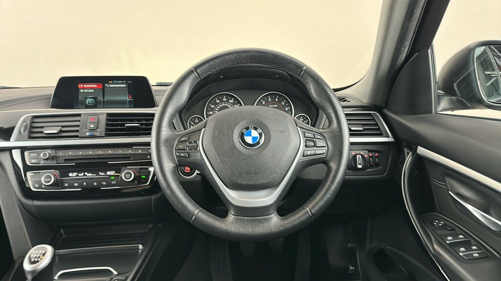 BMW 3 Series 2L M Sport White #14