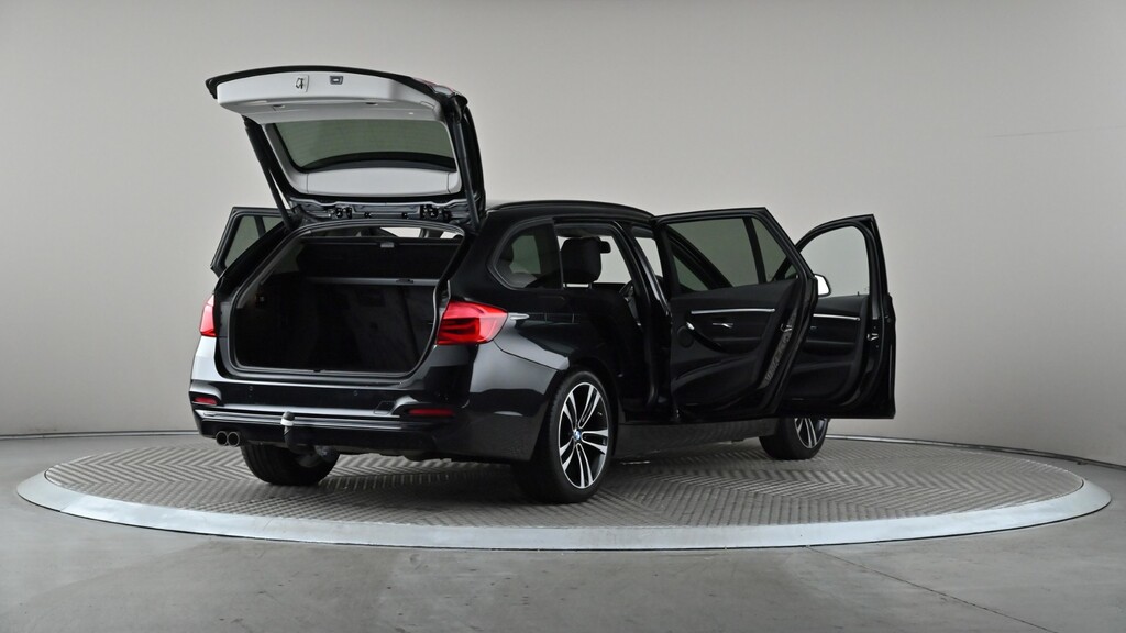 BMW 3 Series 2L M Sport White #12