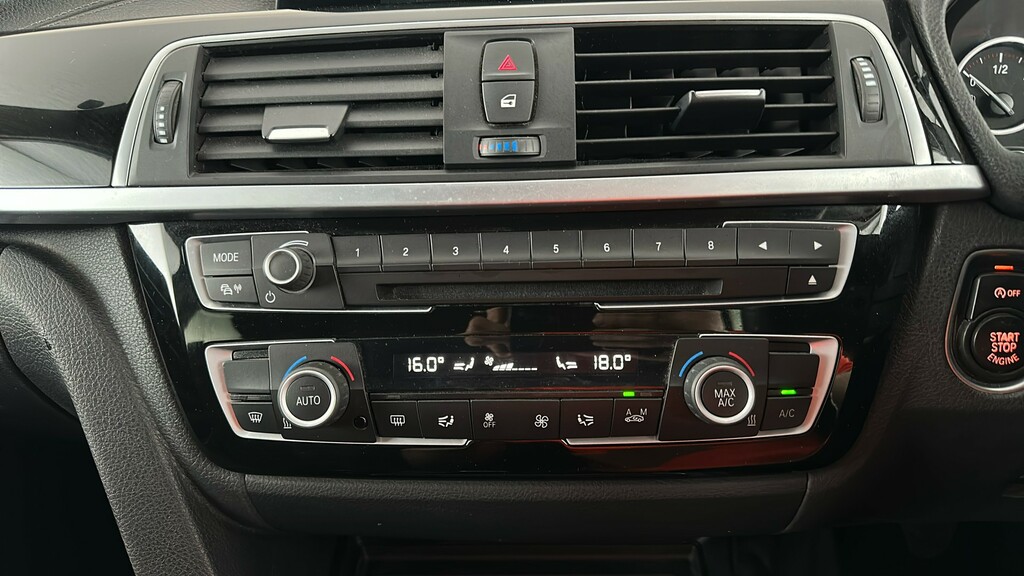BMW 3 Series 2L M Sport White #26