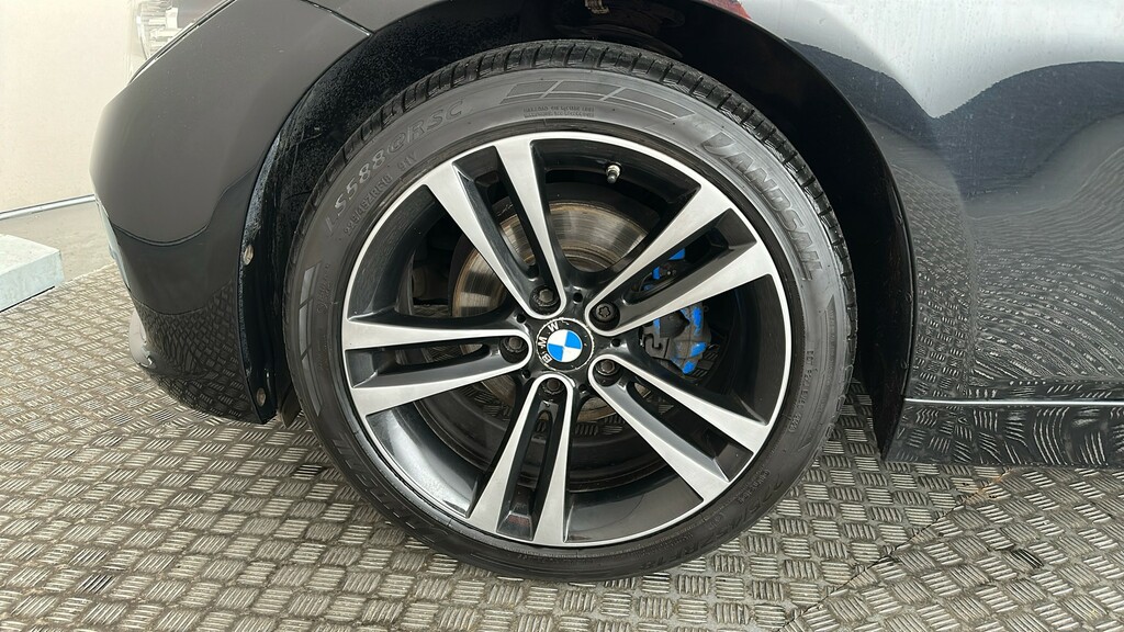 BMW 3 Series 2L M Sport White #19