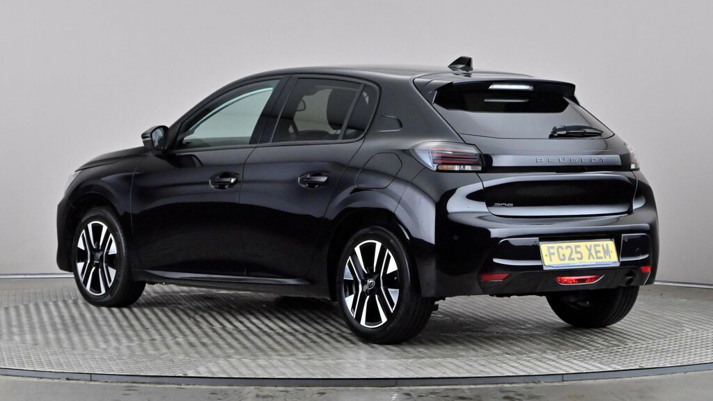 Peugeot 208 1.2 Puretech 100 Allure Black #4