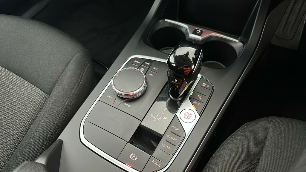 BMW 1 Series 118I Se Black #28