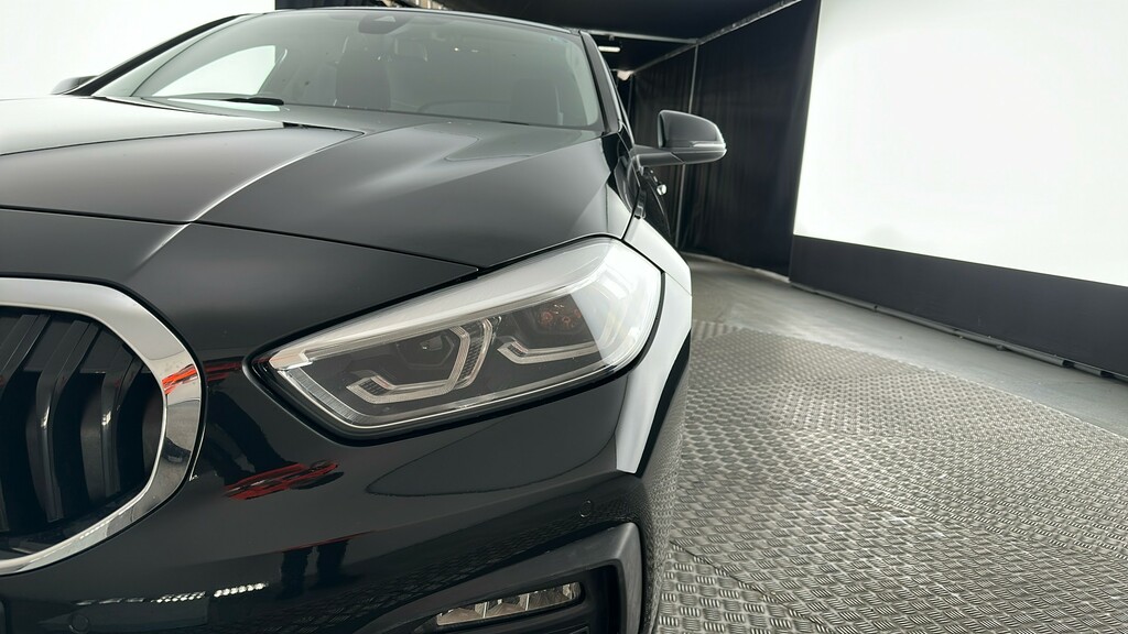 BMW 1 Series 118I Se Black #20
