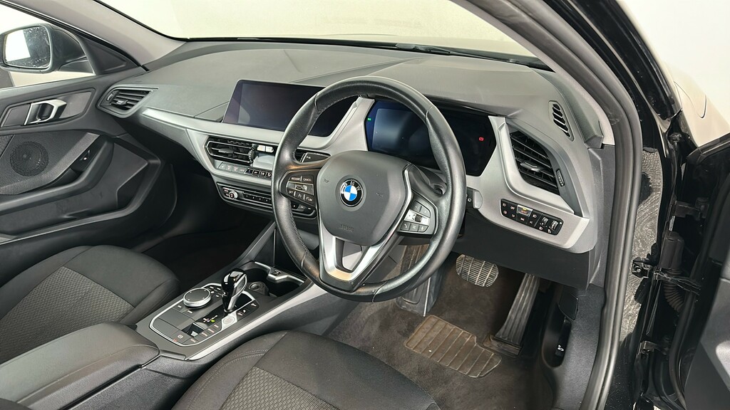 BMW 1 Series 118I Se Black #31