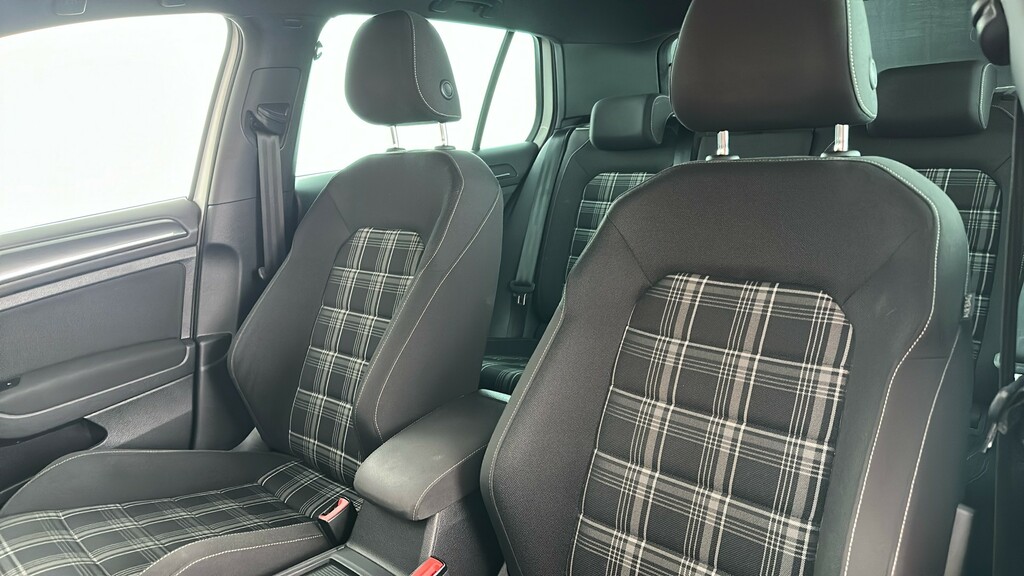 Volkswagen Golf 1.5 Tsi Evo 150 Gt Dsg Red #17