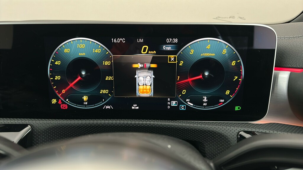 Mercedes-Benz CLA Class Cla 180 Amg Line Premium Plus Tip White #15