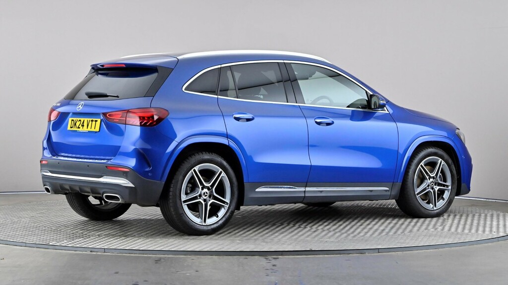 Mercedes-Benz GLA Class Gla 200 Amg Line Executive Blue #6