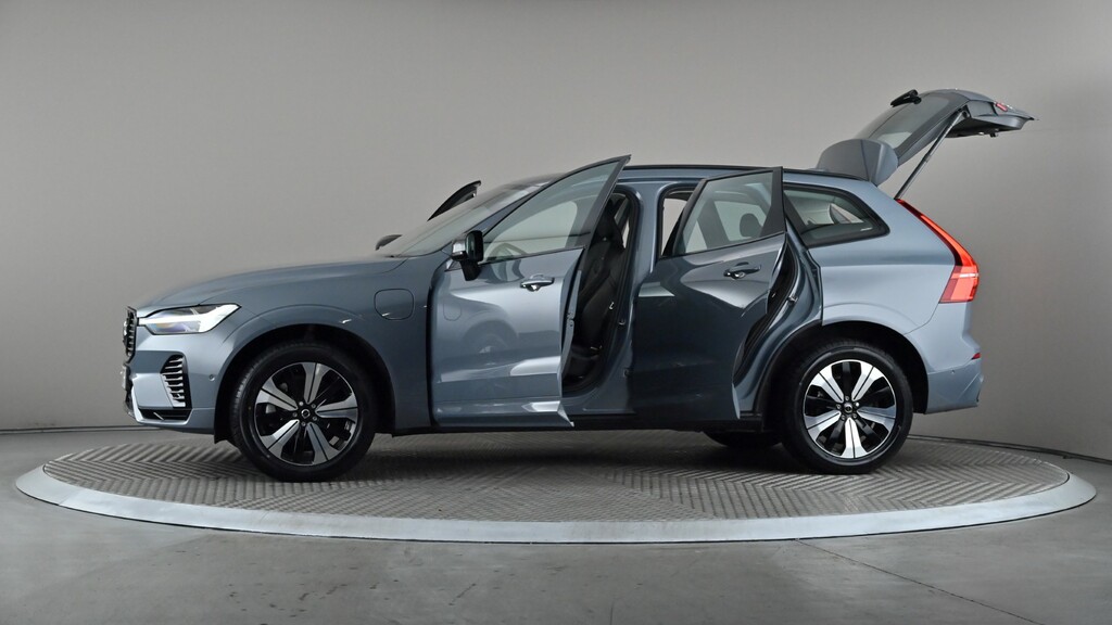 Volvo XC60 2.0 B4d Plus Dark Awd Geartronic Grey #9
