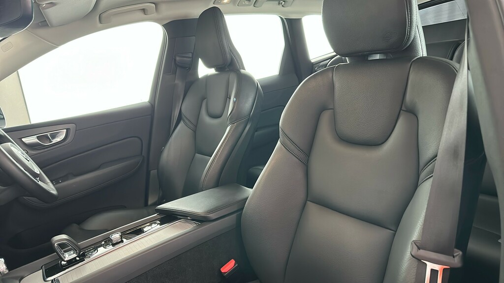Volvo XC60 2.0 B4d Plus Dark Awd Geartronic Grey #17