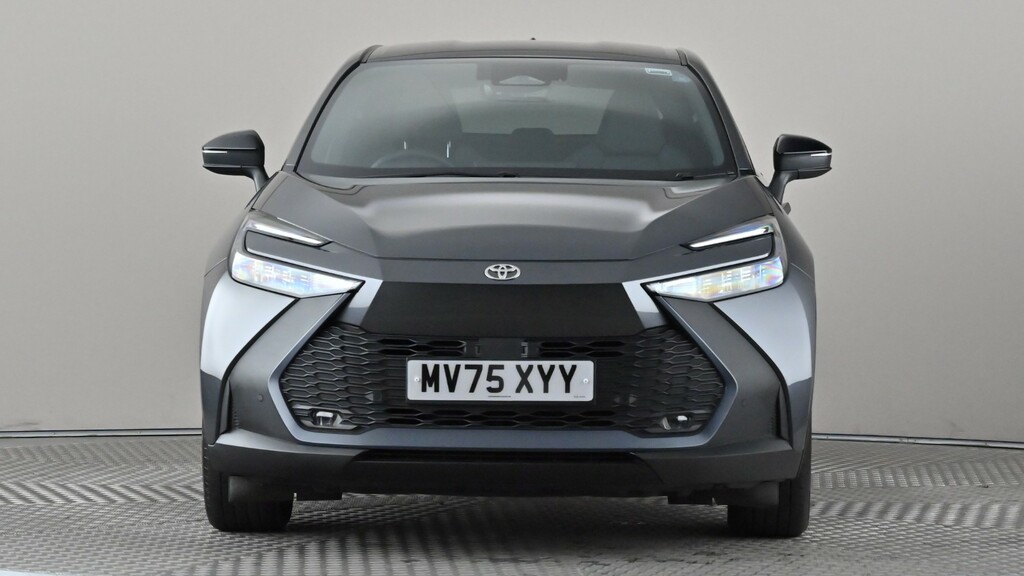 Toyota C-Hr Design White #2