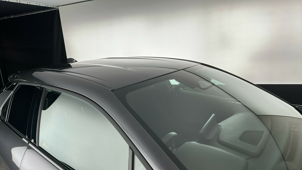 Toyota C-Hr Design White #21