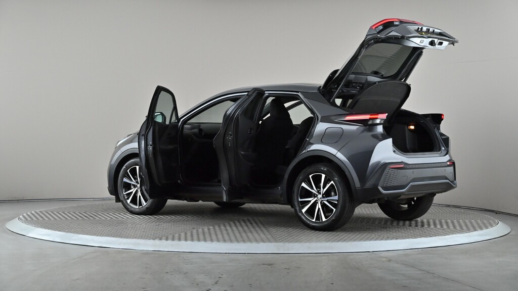Toyota C-Hr Design White #10