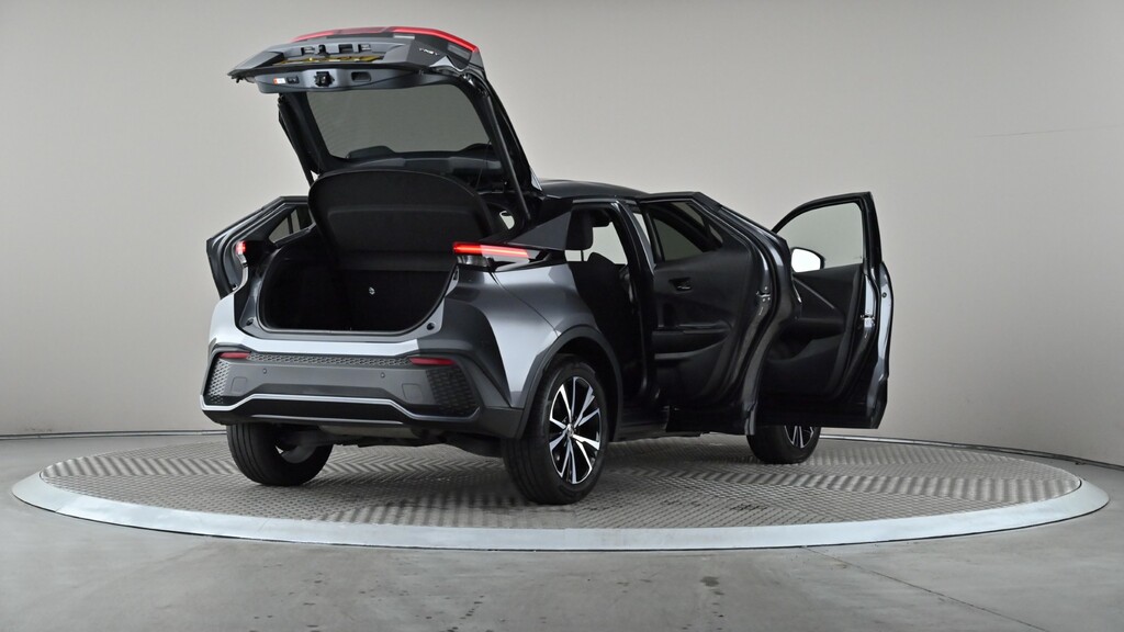 Toyota C-Hr Design White #12