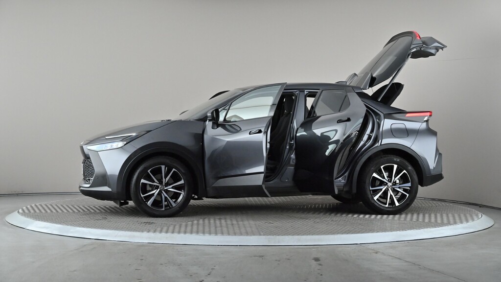 Toyota C-Hr Design White #9