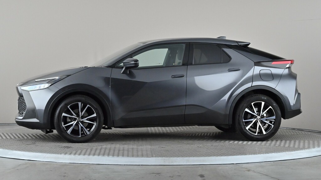 Toyota C-Hr Design White #3