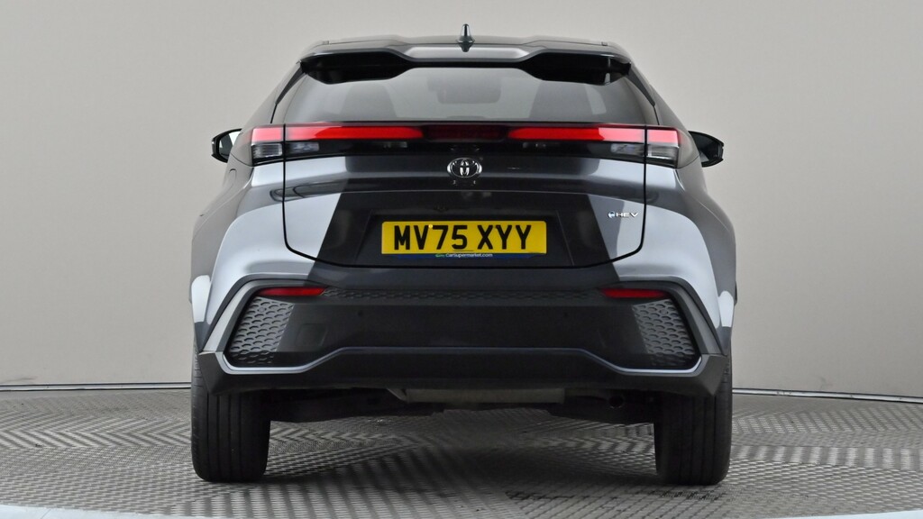 Toyota C-Hr Design White #5