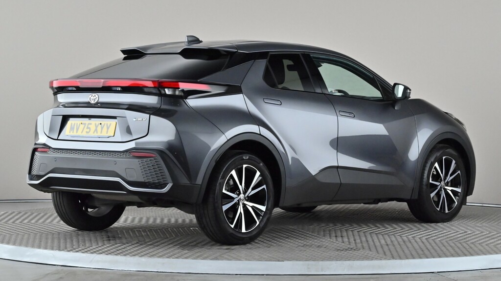 Toyota C-Hr Design White #6