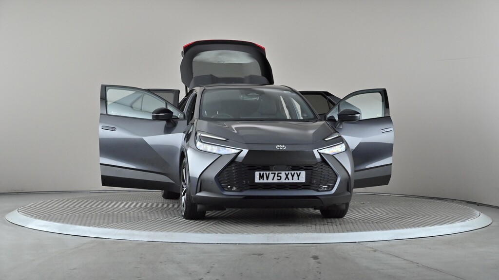 Toyota C-Hr Design White #8