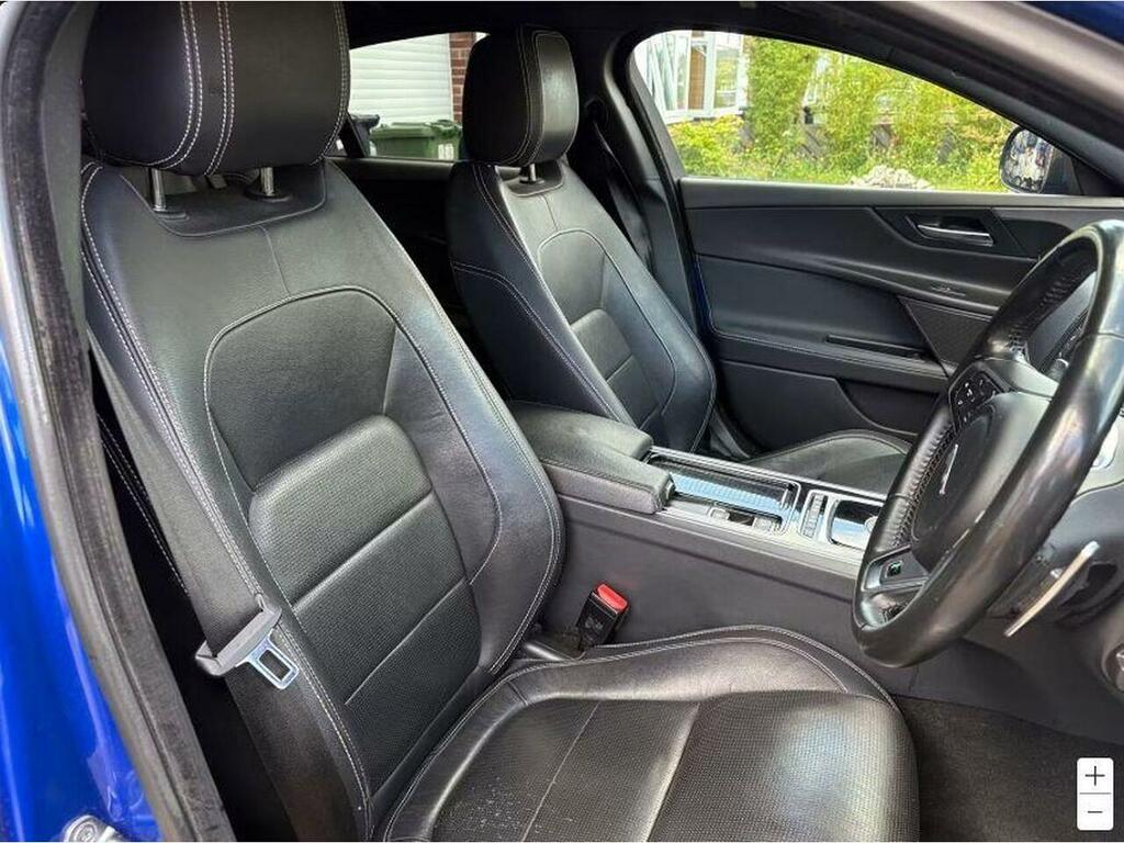 Jaguar XE 2.0D Prestige Grey #7
