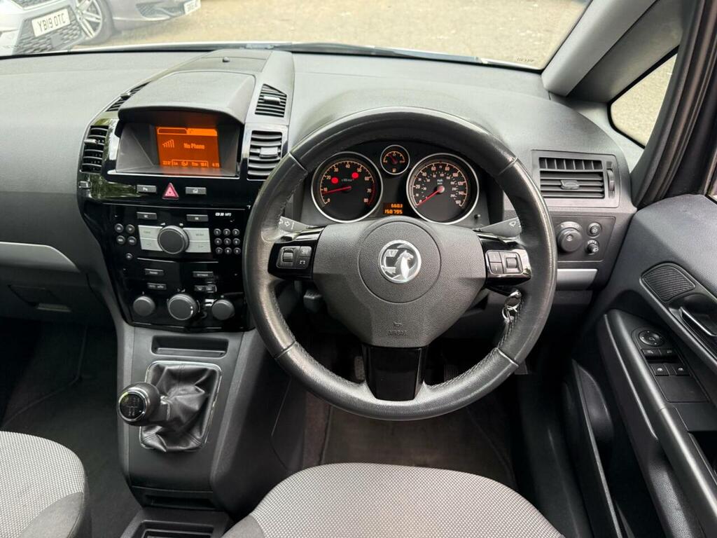 Vauxhall Zafira 1.6 Exclusiv Black #42