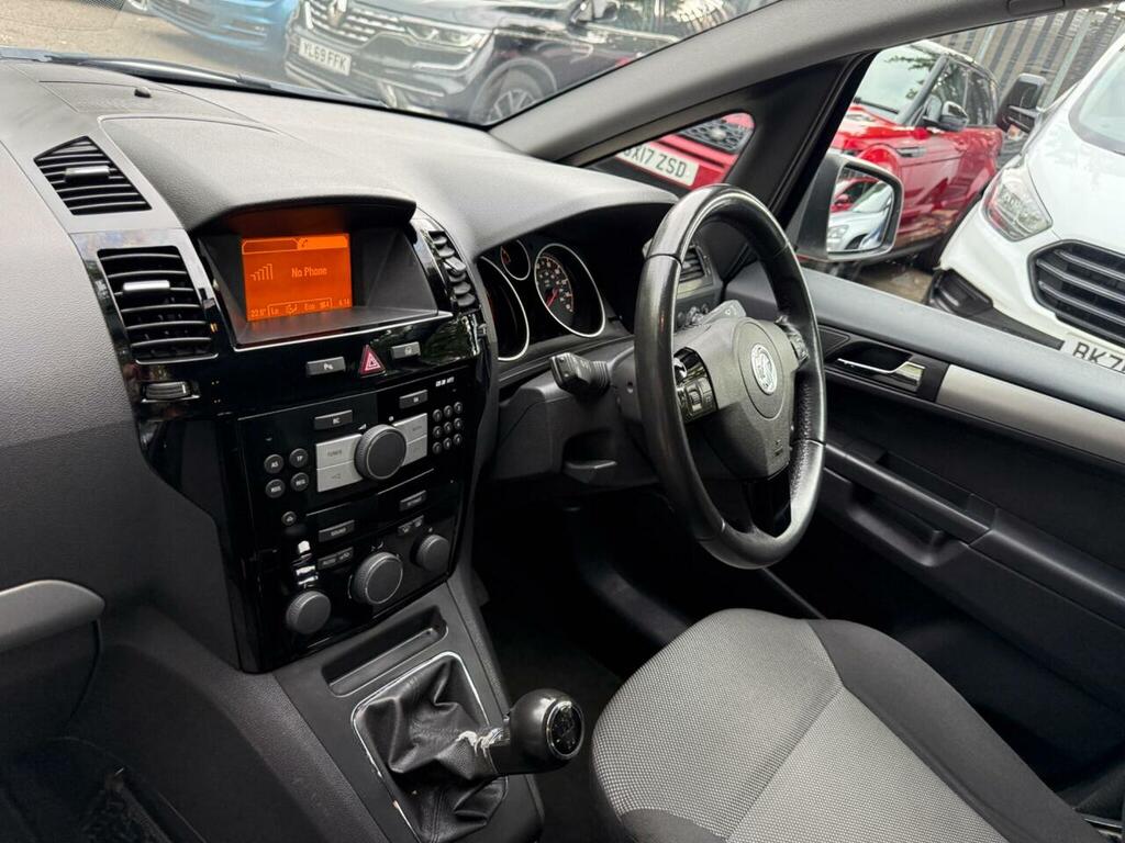 Vauxhall Zafira 1.6 Exclusiv Black #32