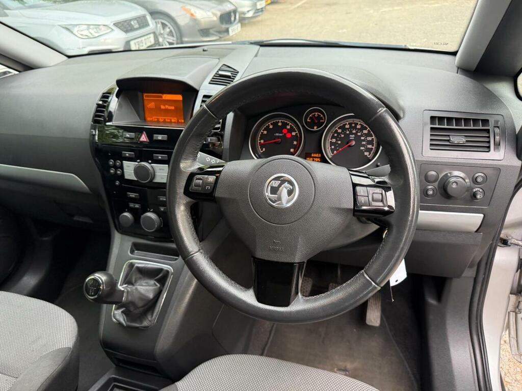 Vauxhall Zafira 1.6 Exclusiv Black #37