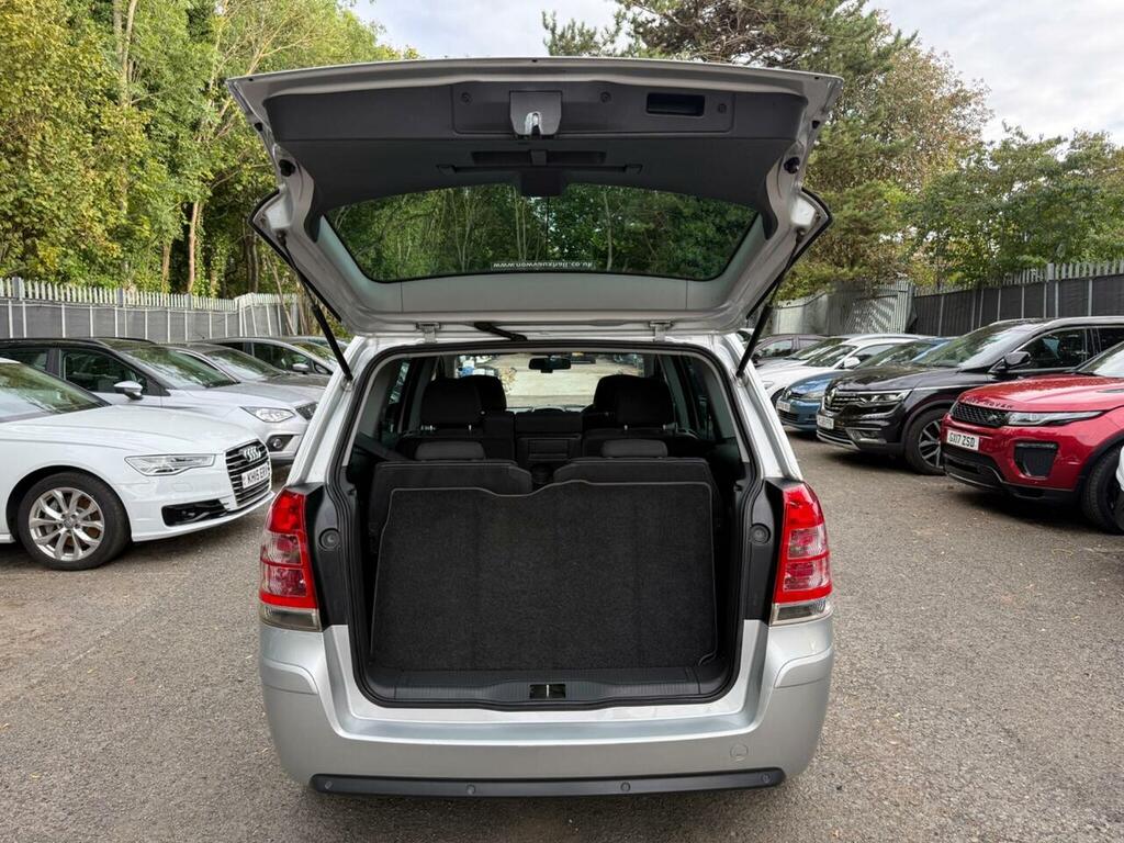 Vauxhall Zafira 1.6 Exclusiv Black #12