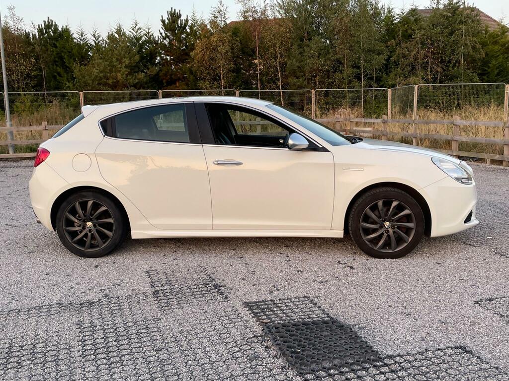 Alfa Romeo Giulietta 2.0 Jtdm-2 Veloce Euro 5 Ss White #6