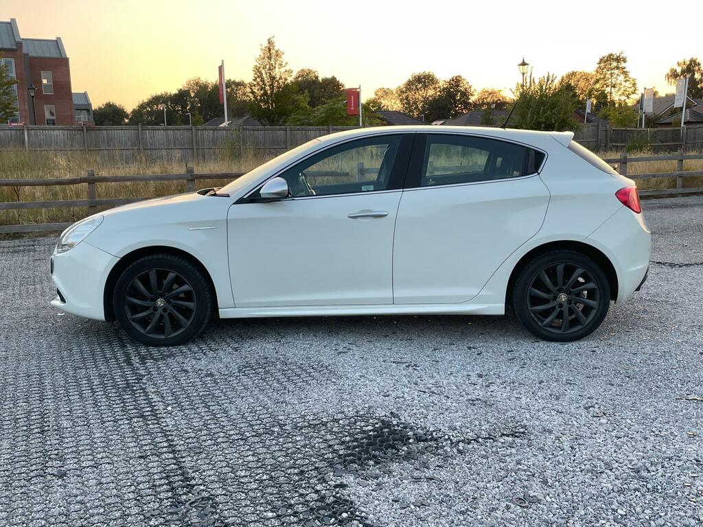 Alfa Romeo Giulietta 2.0 Jtdm-2 Veloce Euro 5 Ss White #5