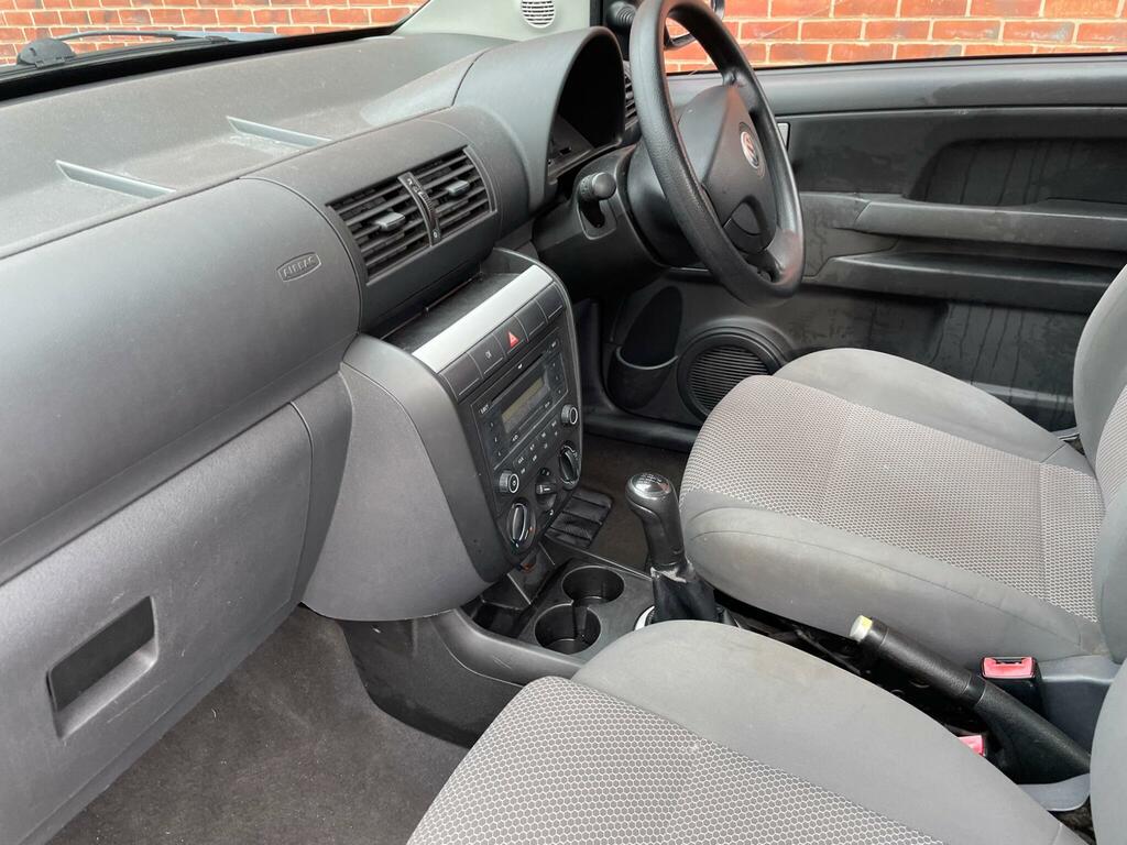 Volkswagen Fox 1.2 Urban Fox Yellow #10