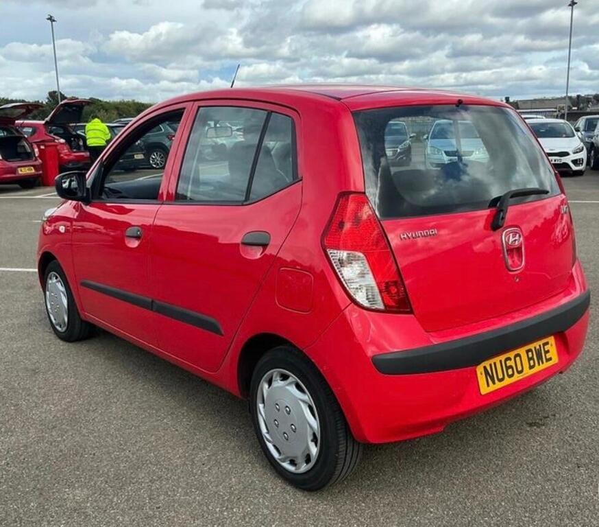 Hyundai I10 Hatchback Classic 2010 Silver #3