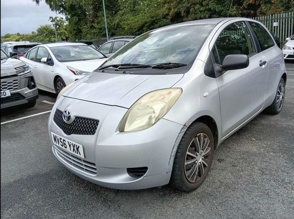 Toyota Yaris 1.3 Tr Multimode Grey #2