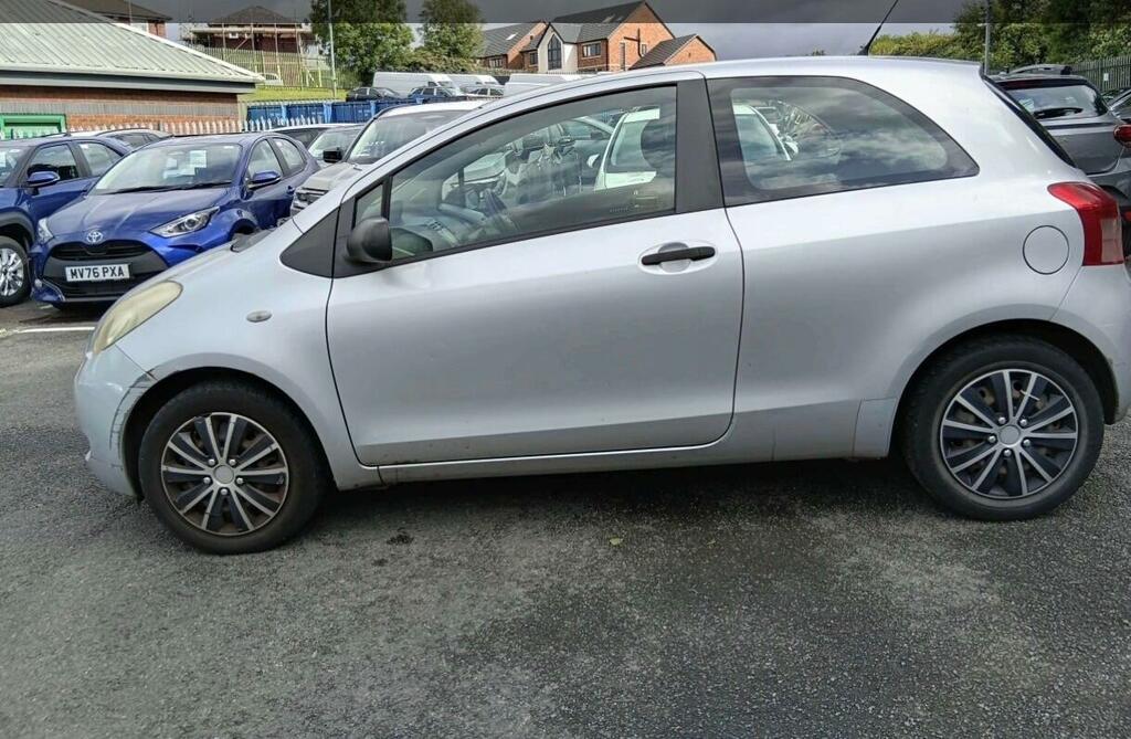 Toyota Yaris 1.3 Tr Multimode Grey #5