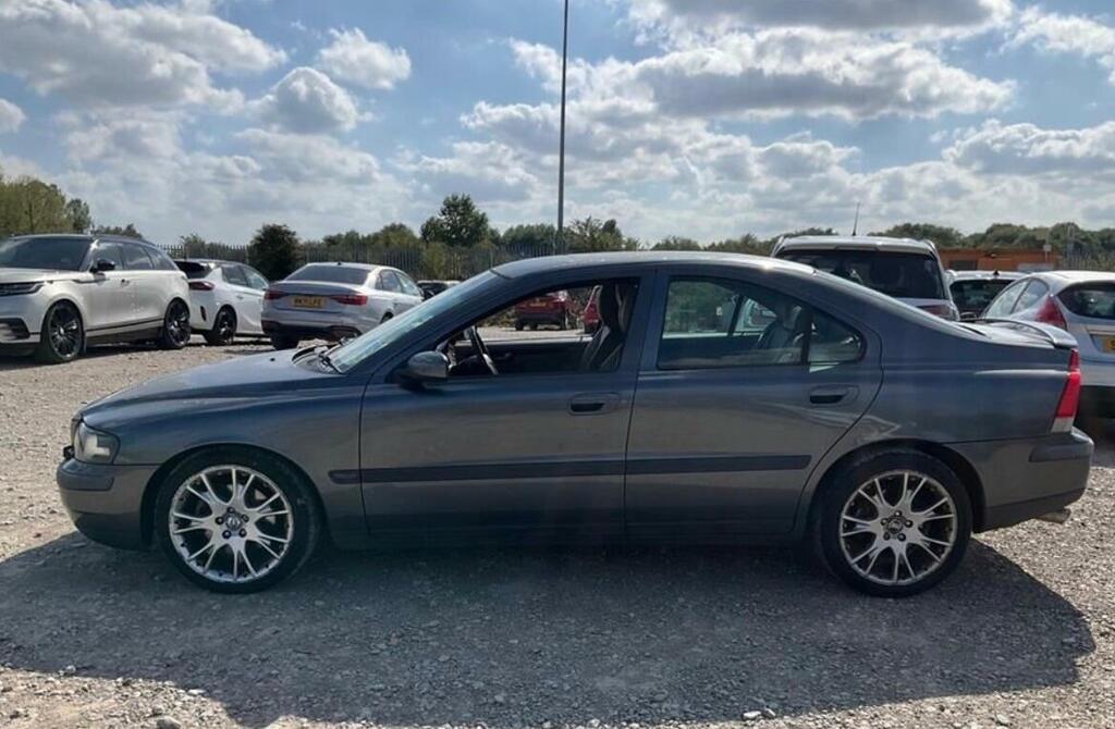 Volvo S60 Se Grey #3
