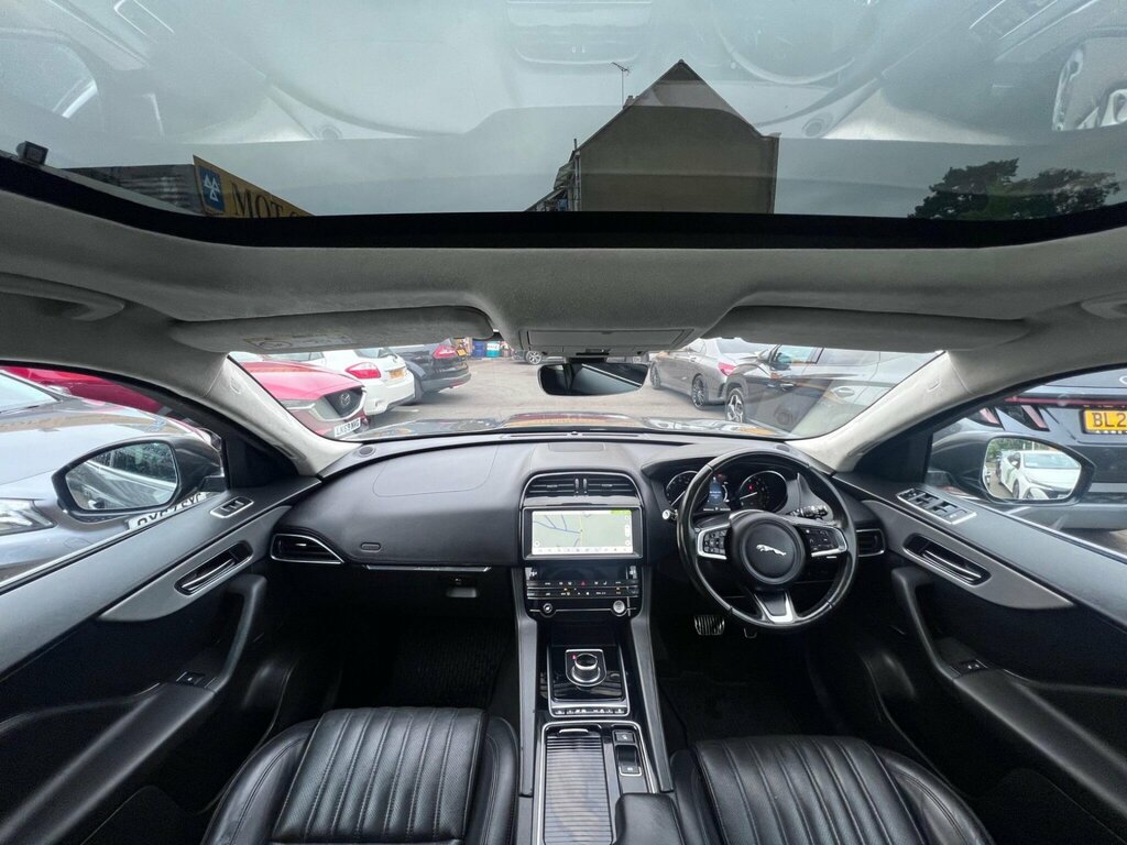 Jaguar F-Pace 2.0 P250i Portfolio Awd Euro 6 Ss Grey #2