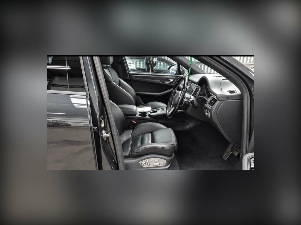 Porsche Macan 2.0T Suv  #9